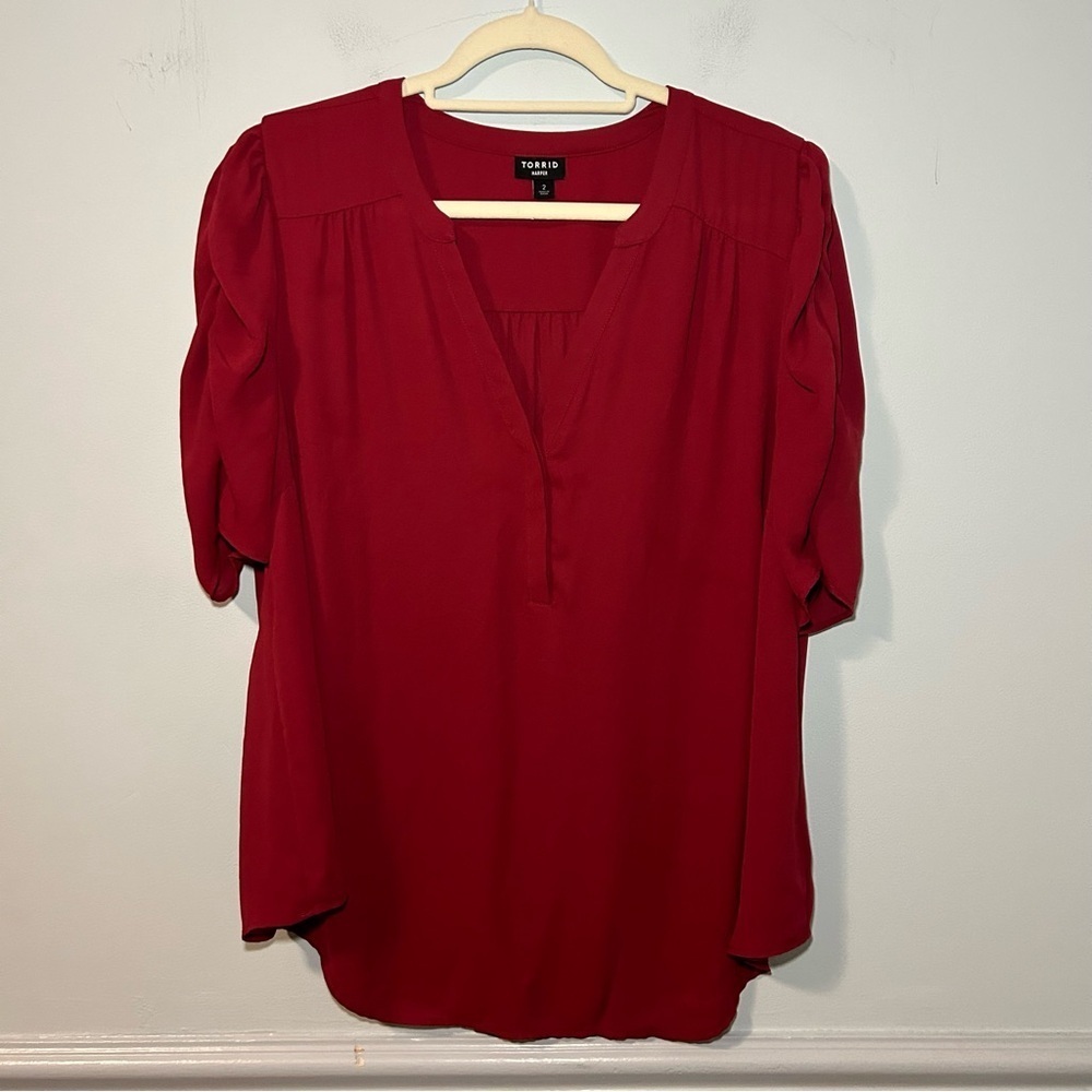 Torrid Harper Red V-Neck Puffed Short Sleeve Pull-Over Blouse Size 2X